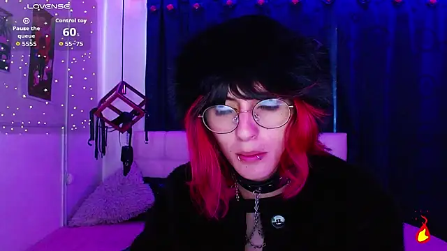 goth minerva online show from 11/13/25, 03:16