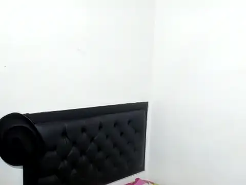 Snapshot of kevinkewman chatting on 11/22/25, 12:37 kevinkewman online show from 11/22/25, 12:37