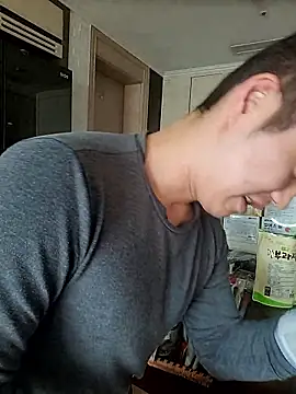 woonee827372 online show from 11/22/25, 03:49