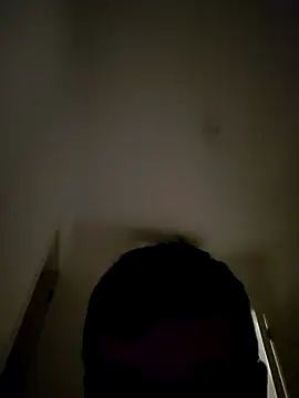 woonee827372 online show from 10/22/25, 05:45