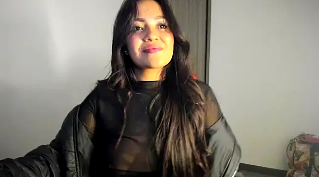 Snapshot of KatyBrunette chatting on 03/19/25, 05:30 KatyBrunette online show from 03/19/25, 05:30
