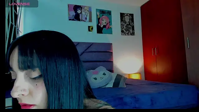 KARINNA  RAVEN online show from 05/21/26, 09:45