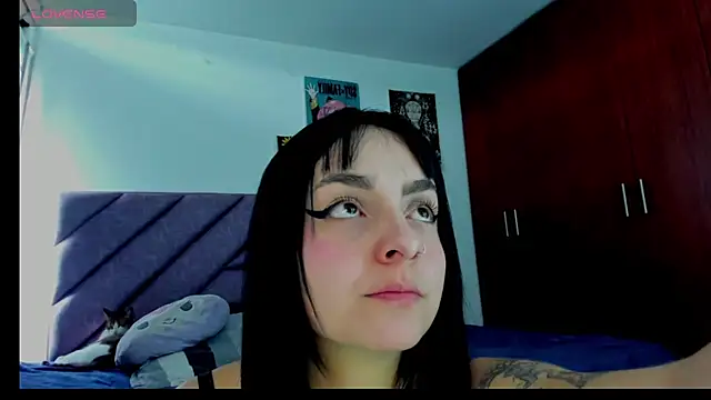 KARINNA  RAVEN online show from 06/01/26, 07:02