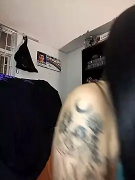 KARINNA  RAVEN online show from 01/11/26, 01:12