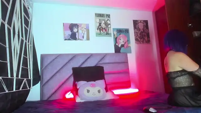 KARINNA  RAVEN online show from 11/28/25, 12:33