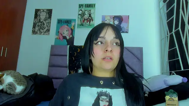 KARINNA  RAVEN online show from 10/15/25, 01:37