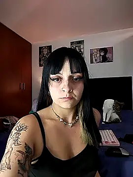 KARINNA  RAVEN online show from 09/18/25, 10:02