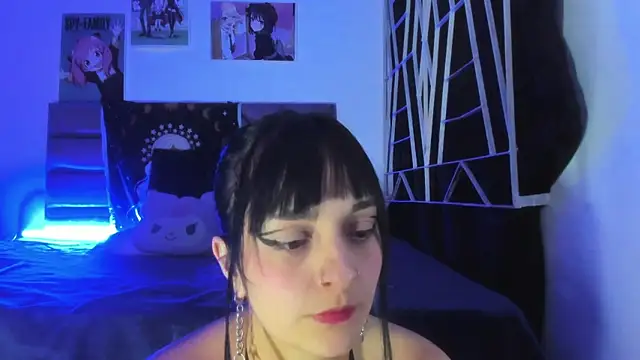 KARINNA  RAVEN online show from 11/11/25, 12:27