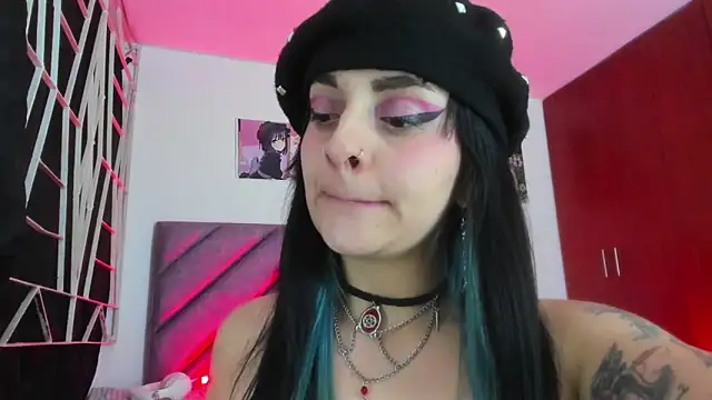 KARINNA  RAVEN online show from 12/19/25, 12:14