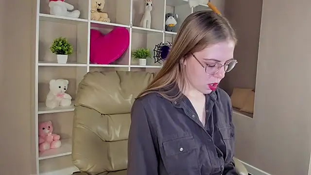 Joann Shermann online show from 11/05/25, 01:09