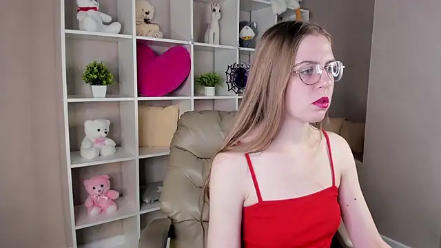 Joann Shermann online show from 11/08/25, 01:09