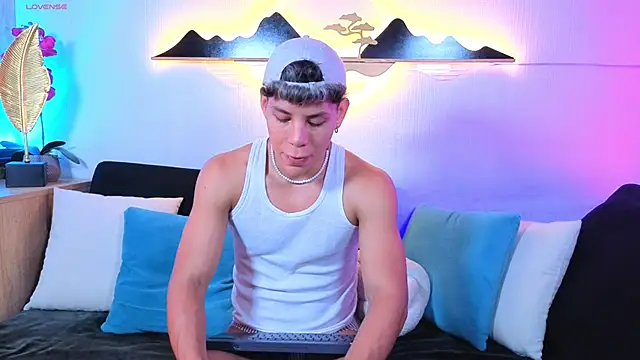 Almiboys online show from 04/22/26, 11:11