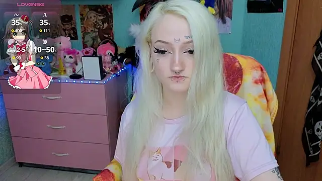 Snapshot of Manuela_unicorn chatting on 06/24/26, 06:50 Manuela unicorn online show from 06/24/26, 06:50