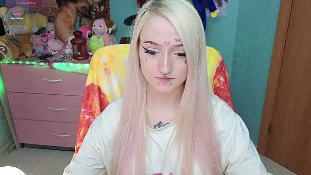 Manuela unicorn online show from 11/26/25, 03:17