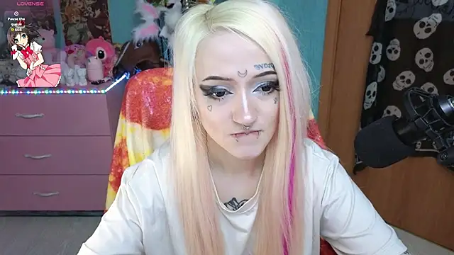 Manuela unicorn online show from 03/12/26, 03:45