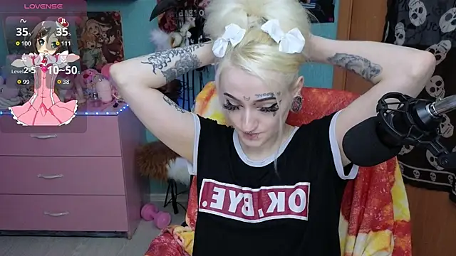 Manuela unicorn online show from 05/25/26, 09:24