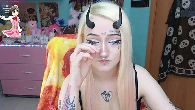 Manuela unicorn online show from 03/13/26, 08:14