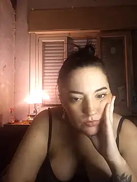 Snapshot of myla_rommer1 chatting on 03/23/25, 01:09 myla rommer1 online show from 03/23/25, 01:09