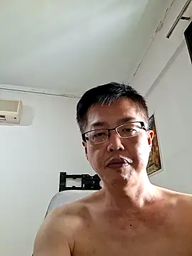 Snapshot of akumasian chatting on 06/23/26, 01:14 akumasian online show from 06/23/26, 01:14
