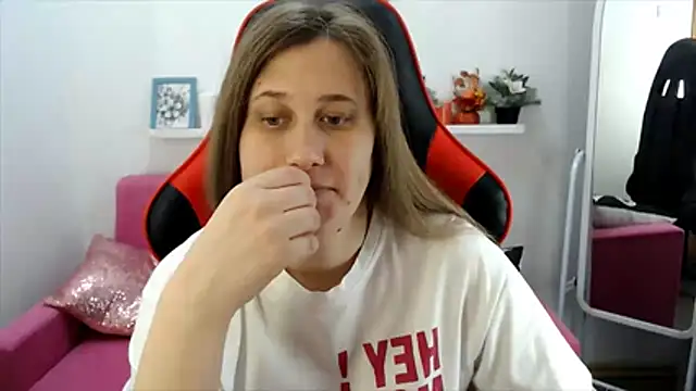 Lucky Lana online show from 07/13/26, 02:44