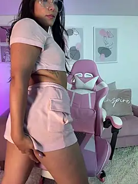 ariana bae  online show from 03/21/25, 06:40