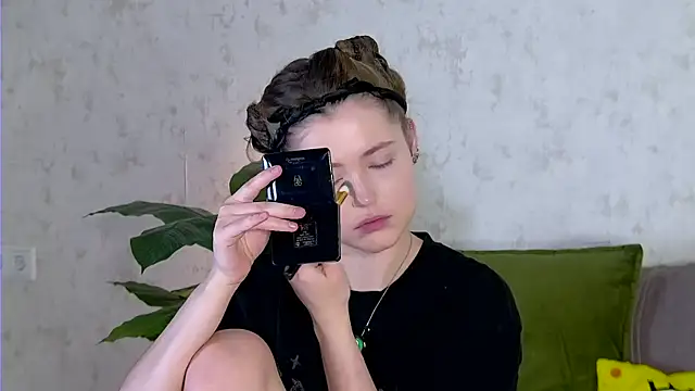 AshleyD  online show from 12/02/25, 02:23