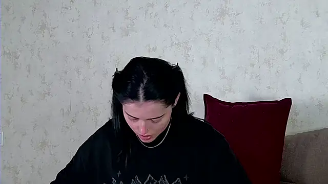 AshleyD  online show from 05/10/26, 02:08
