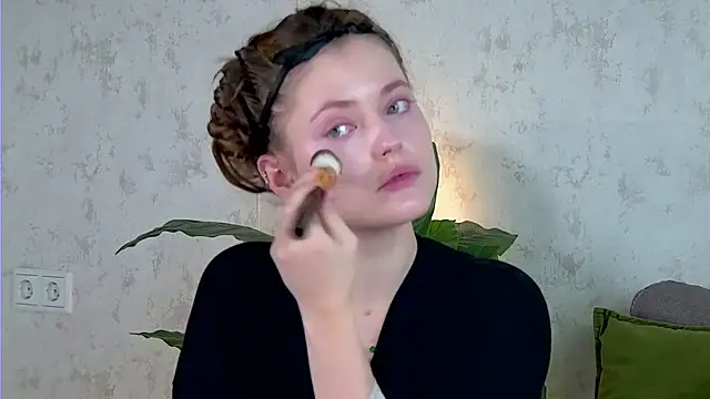 AshleyD  online show from 09/28/25, 03:02