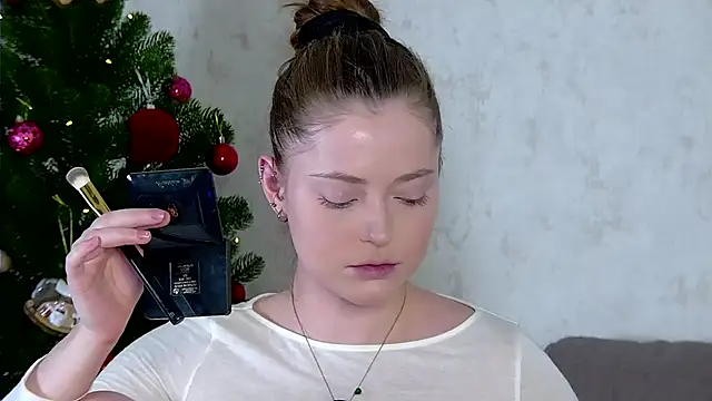 Snapshot of AshleyD_ chatting on 01/17/26, 12:42 AshleyD online show from 01/17/26, 12:42