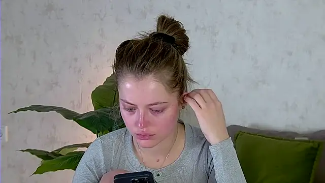 AshleyD  online show from 10/25/25, 03:06