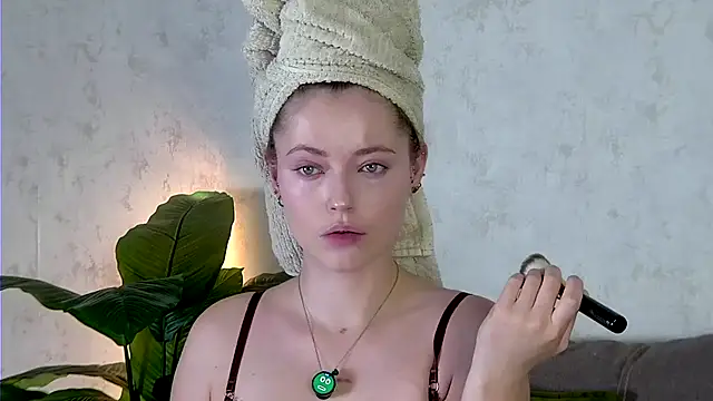 AshleyD  online show from 11/09/25, 02:26