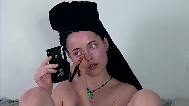 Snapshot of AshleyD_ chatting on 07/17/26, 02:36 AshleyD online show from 07/17/26, 02:36