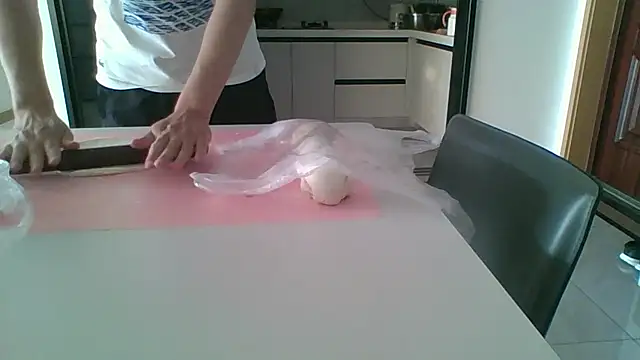 nole china7 online show from 12/14/25, 08:09