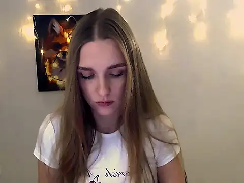 Doll Angelina online show from 12/01/25, 11:00