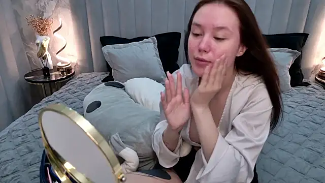 CarolineTenders online show from 06/29/26, 01:23