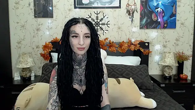 Velvetbat online show from 11/18/25, 07:11