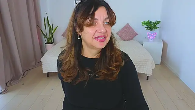 Nika Light online show from 11/17/25, 11:25