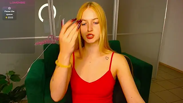 MirandaMayers online show from 09/26/25, 08:27