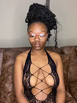 YummyMelanin117 online show from 02/11/26, 11:15