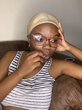 YummyMelanin117 online show from 02/26/26, 01:16