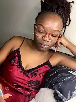 YummyMelanin117 online show from 01/16/26, 12:25