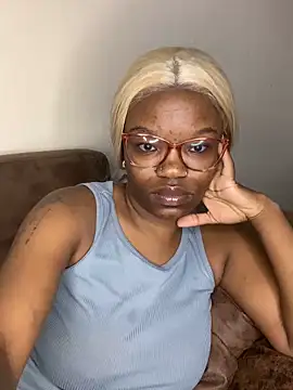 YummyMelanin117 online show from 02/22/26, 10:11