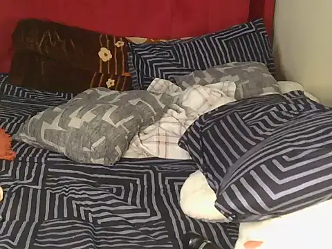 YummyMelanin117 online show from 01/06/26, 07:18