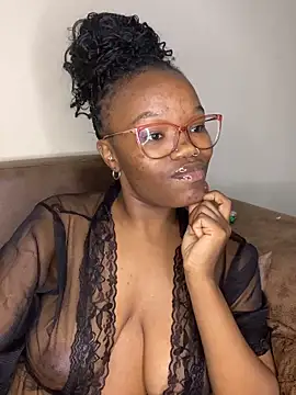 YummyMelanin117 online show from 03/12/26, 08:57