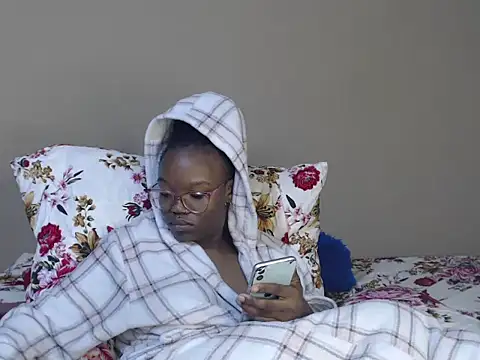 YummyMelanin117 online show from 03/20/26, 12:11