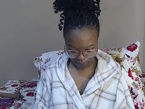 YummyMelanin117 online show from 03/20/26, 12:50