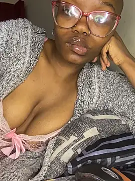 YummyMelanin117 online show from 10/23/25, 03:05