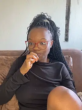 YummyMelanin117 online show from 02/11/26, 08:58