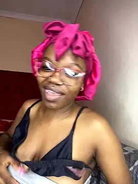 YummyMelanin117 online show from 11/20/25, 06:47