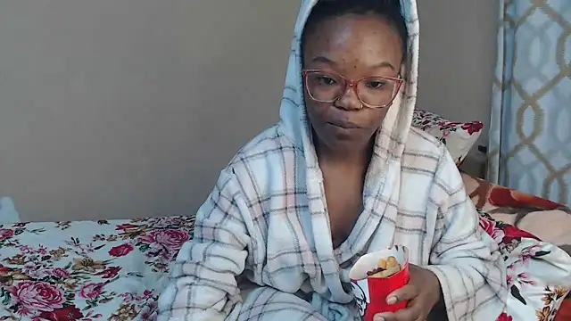 YummyMelanin117 online show from 03/31/26, 05:26